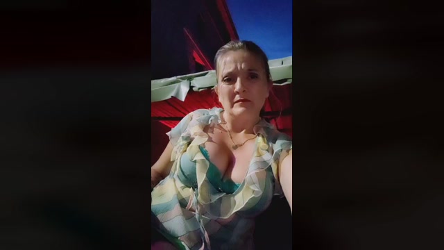 LADY_CHARLYNE  04-08-2022